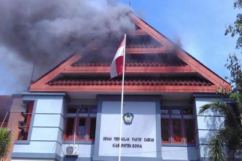 Polisi Kantongi Identitas Pelaku Pembakaran Kantor DPRD Gowa