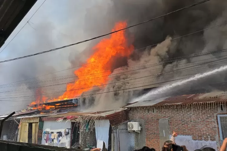 Kebakaran Hebat Landa Lhokseumawe, 77 Rumah Hangus, Ratusan Warga Mengungsi