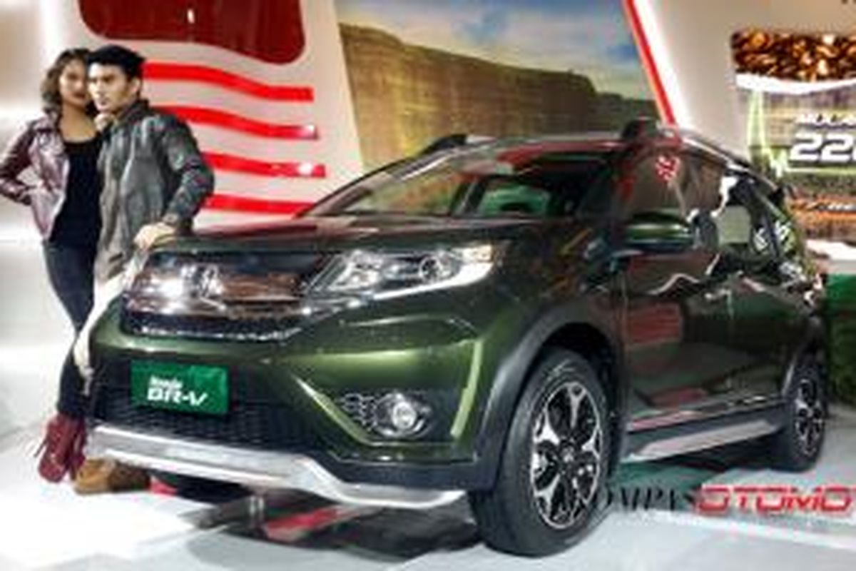 Honda BR-V diluncurkan dengan banderol Rp 226,5 juta hingga Rp 261,5 juta.