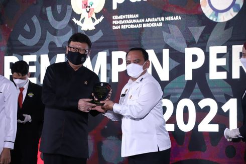 Yasonna dan Satuan Kerja di Kemenkumham Terima Penghargaan Kemenpan-RB 