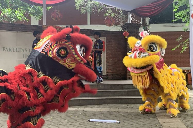 Fakultas Ilmu Pengetahuan Budaya Universitas Indonesia (FIB UI) melalui komunitas Bakul Budaya, turut merayakan Cap Go Meh 2025.