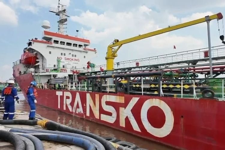 Pertamina Percepat Normalisasi Distribusi BBM di Kalbar, Pasokan ke SPBU Terus Ditambah