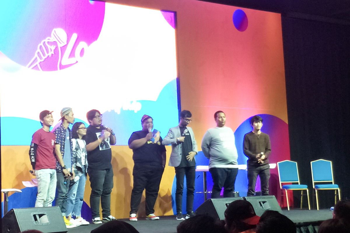 Penampilan para komika di segmen versus Local Stand Up Day 2019 di Ballroom Kuningan City, Jakarta Selatan, Jumat (15/3/2019).