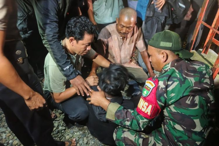 Pacar Dibawa Babinsa, Pemuda di Rokan Hulu Gagal Bunuh Diri dari Atas Tower