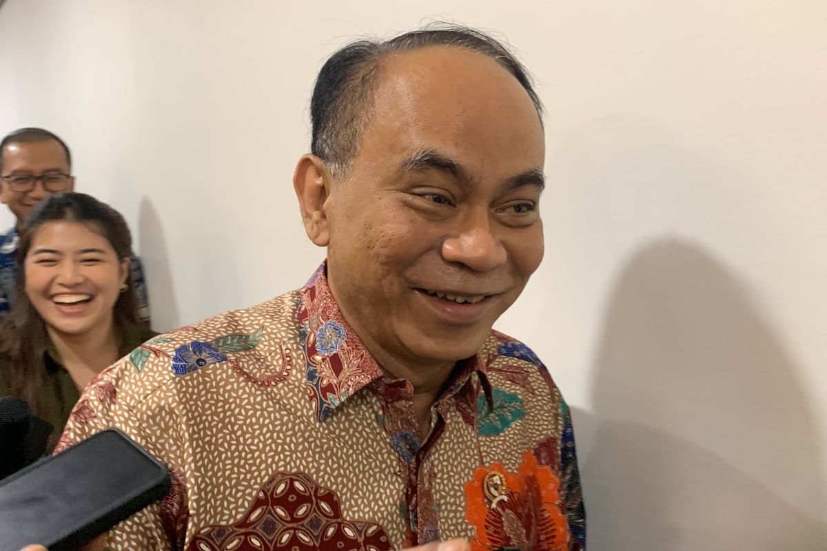 Menteri Koperasi (Menkop) Budi Arie Setiadi saat ditemui di Kantor Kemenko Pangan, Jakarta Pusat, Kamis (10/4/2025).