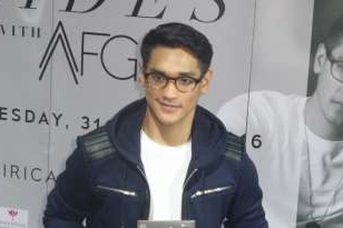 Afgan Syahreza meluncurkan Sides, album keempatnya, di Empirica, Jakarta Selatan, pada Rabu (31/8/2016) malam.