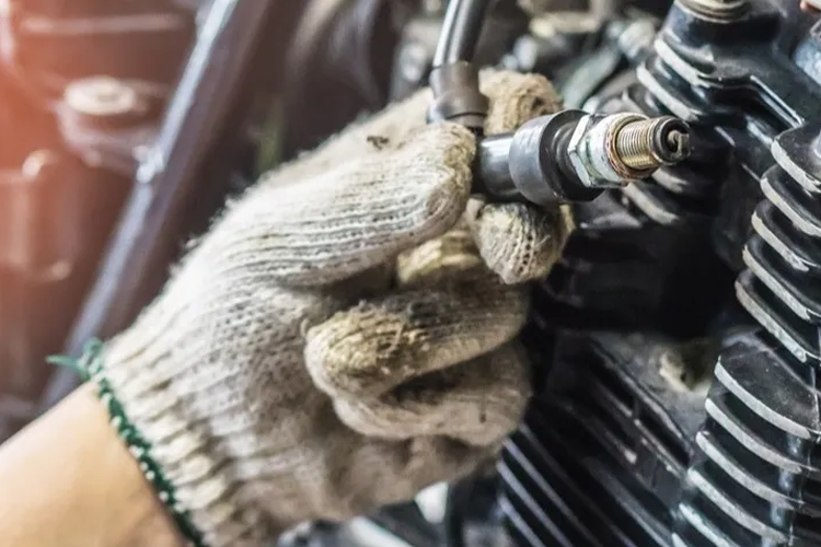 Ilustrasi busi motor