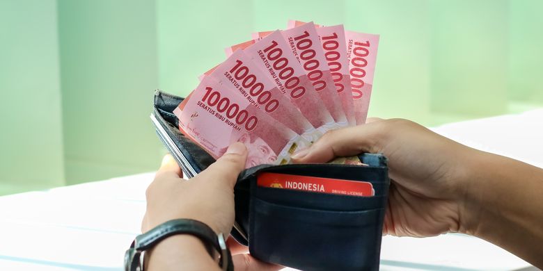 Ilustrasi uang. Bantuan Subsidi Upah (BSU). BSU 2025. Cara update rekening penerima BSU 2025. Cara cek dan update rekening BSU 2025.