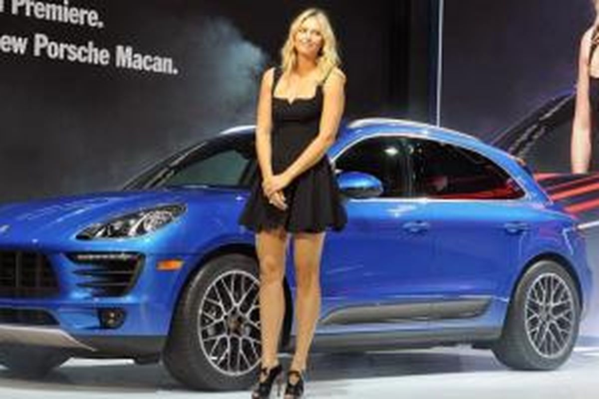 Debut Porsche Macan di Los Angeles Auto Show ditemani Maria Sharapova 