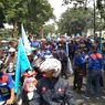 Kawal UMK 2024 di Jabar, Ribuan Buruh Unjuk Rasa di Depan Gedung Sate