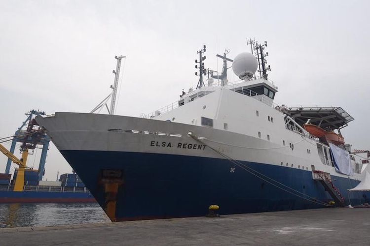 Kapal Elsa Regent Milik PT Elnusa yang digunakan untuk survei seismik bersandar di pelabuhan saat saat acara Peresmian Survei Seismik KKP Jambi Merang di Wilayah Terbuka yang dilaksanakan di Tanjung Priok, Jakarta pada Selasa (12/11) yang lalu.