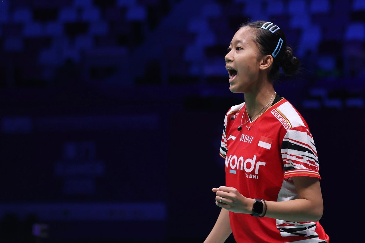 Ekspresi Putri Kusuma Wardani dalam pertandingan Grup D Sudirman Cup 2025 Indonesia vs India di Xiamen Olympic Sports Center Fenghuang Gymnasium, Xiamen, China, pada Selasa (29/4/2025).