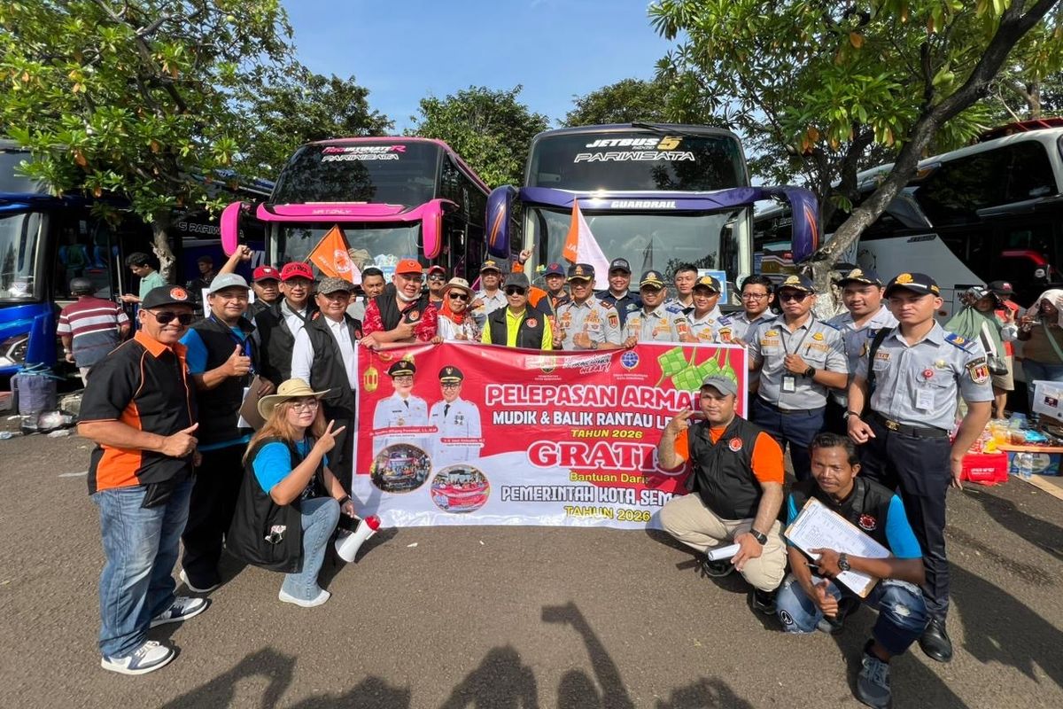 Pemerintah Kota (Pemkot) Semarang memberangkatkan 350 pemudik asal Kota Semarang dari Taman Mini Indonesia Indah (TMII), Jakarta, menuju Terminal Mangkang, Semarang, Senin (16/3/2026).
