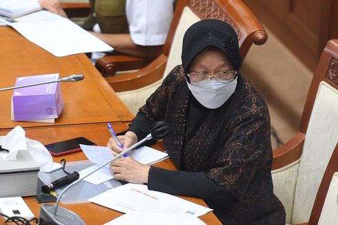 Mensos Risma Kesulitan Salurkan Bantuan ke Masyarakat Terdampak Bencana di NTT