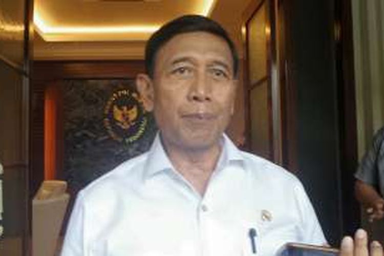 Menko Polhukam Wiranto saat ditemui di kantor Kemenko Polhukam, Jakarta Pusat, Senin (19/9/2016).