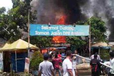 Penumpang KRL Panik karena Pintu Sulit Dibuka