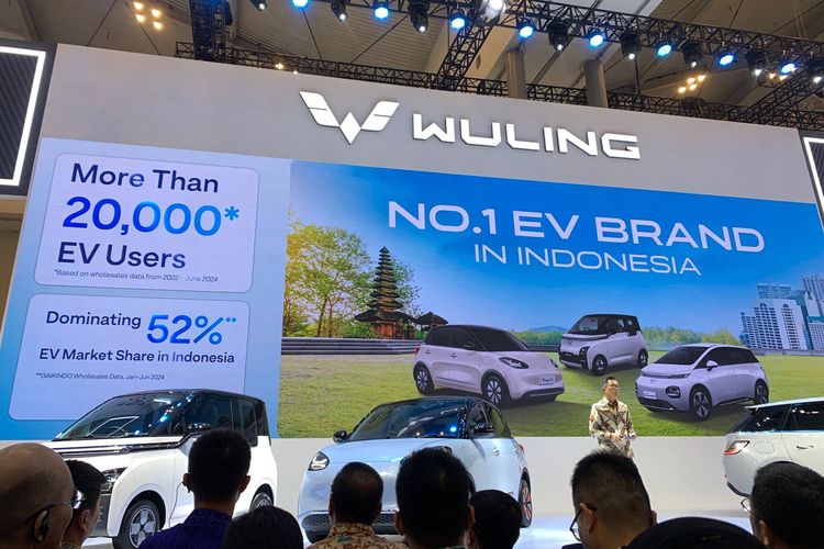 Presentasi booth Wuling saat GIIAS 2024