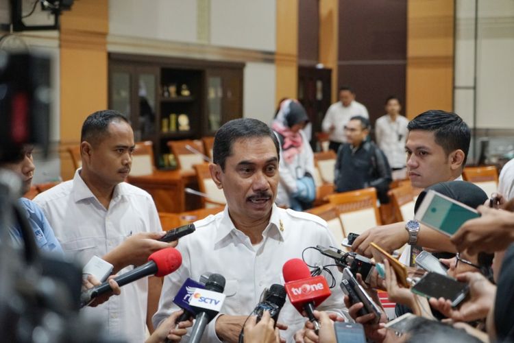 Kepala Badan Nasional Penanggulangan Terorisme (BNPT) Komjen Pol Suhardi Alius saat ditemui seusai Rapat Dengar Pendapat dengan Komisi III DPR, di Kompleks Parlemen, Senayan, Jakarta, Rabu (30/5/2018). 