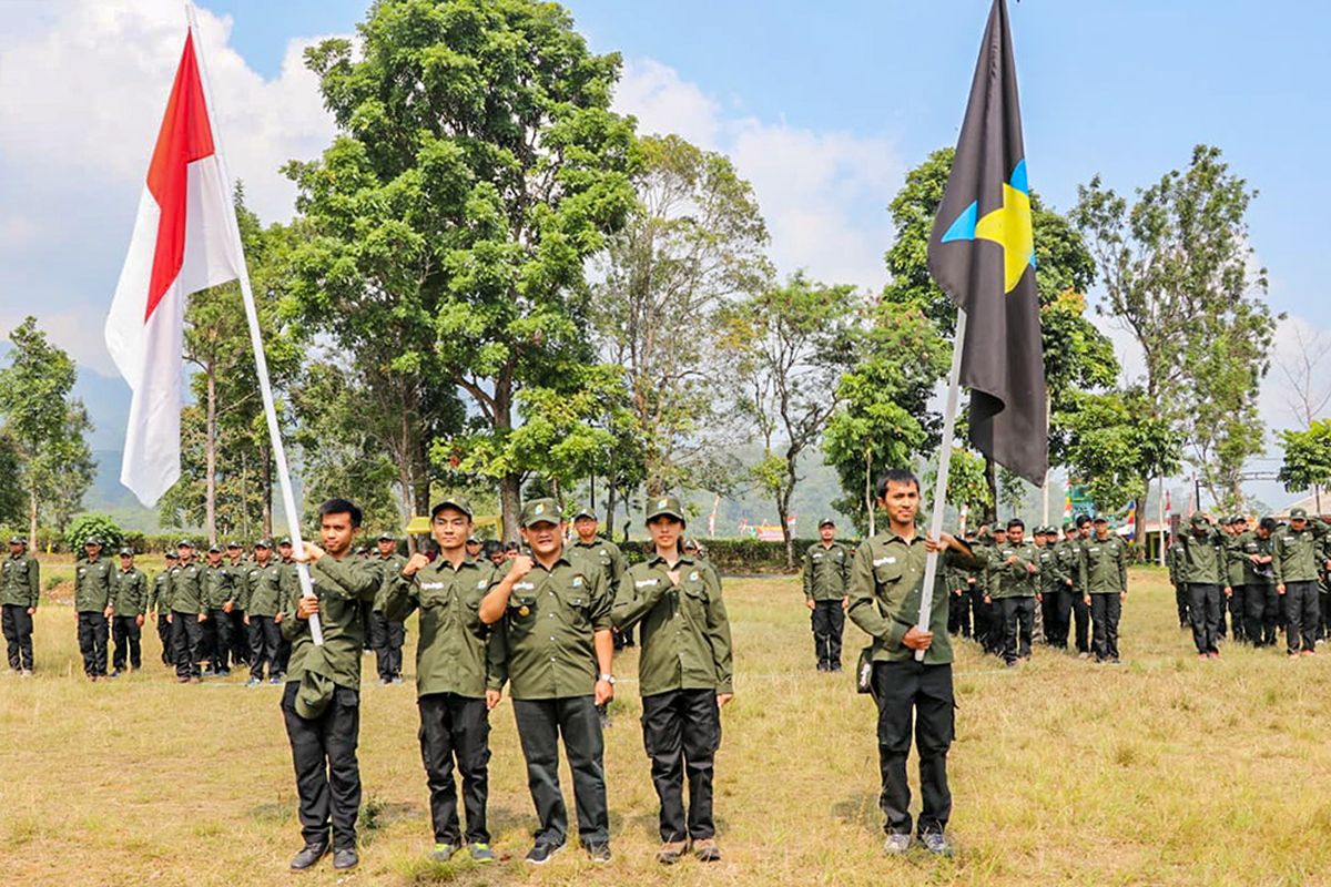 Kepala Dinas Pemberdayaan Masyarakat Desa Provinsi Jawa Barat Dedi Supandi saat membuka pelatihan Patriot Desa di Lapang Panaruban Kabupaten Subang, Selasa (15/10/2019).