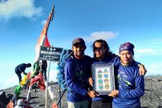 Petani Asal Pulau Buru Berhasil Tuntaskan Misi 7 Summits Indonesia