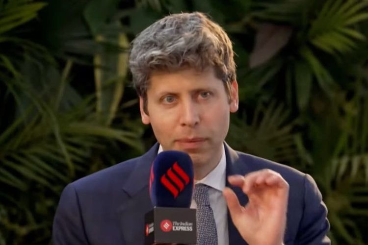 CEO OpenAI sekaligus pembuat chatbot AI ChatGPT Sam Altman membela penggunaan kecerdasan buatan (AI) dari kritik soal dampak lingkungan.