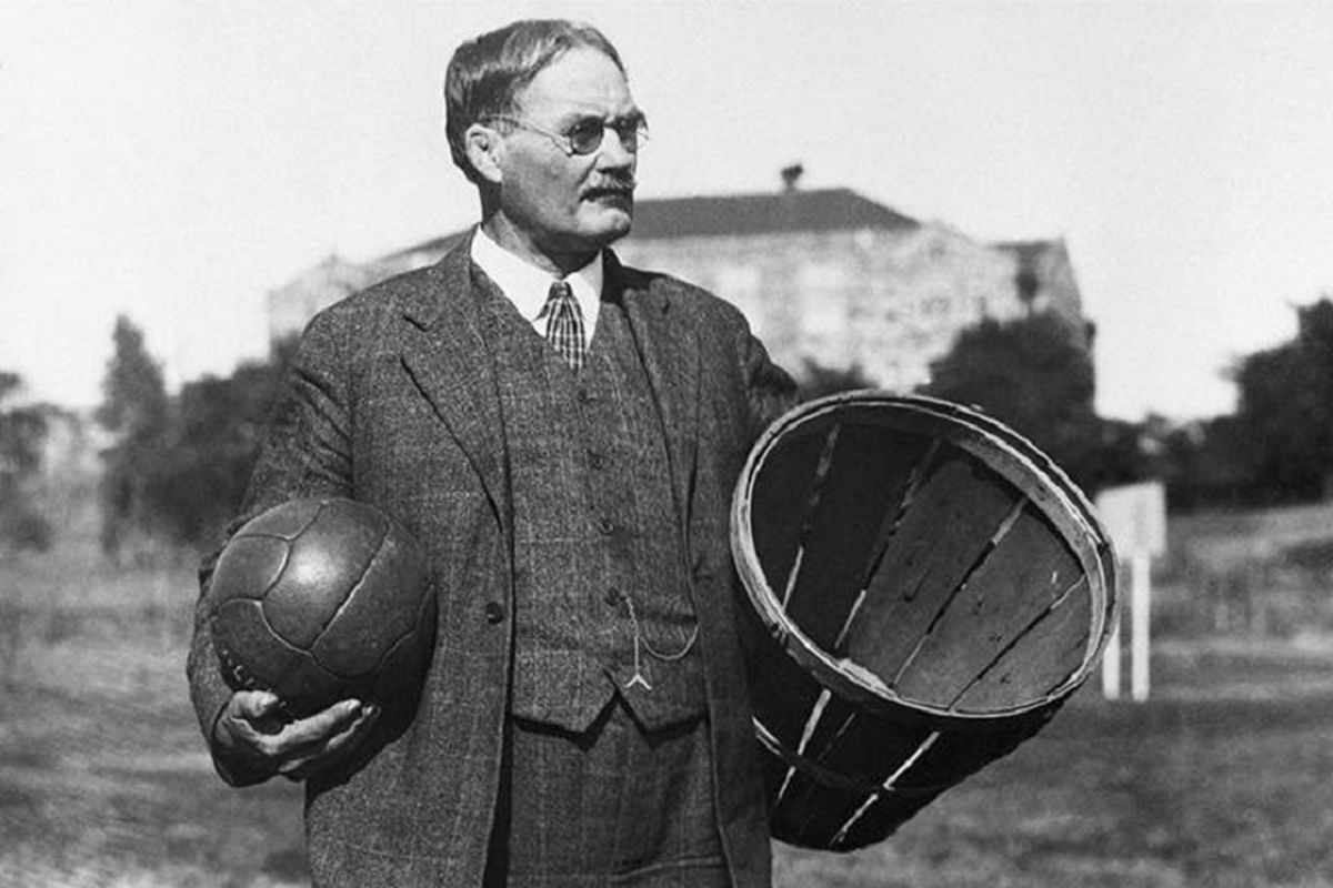 James Naismith, Bapak Olahraga Bola Basket