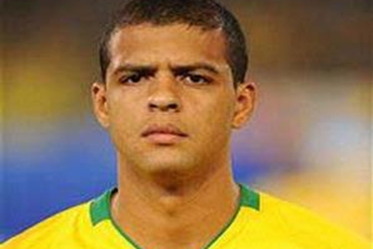 Gelandang Fiorentina, Felipe Melo.