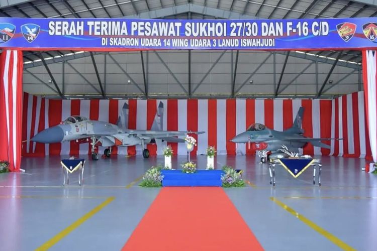 Kepala Staf Angkatan Udara (KSAU) Marsekal Fadjar Prasetyo meresmikan operasional pesawat tempur F-16 C/D di Skadron Udara 14, Lanud Iswahjudi, Magetan, Jawa Timur, Rabu (28/9/2022).