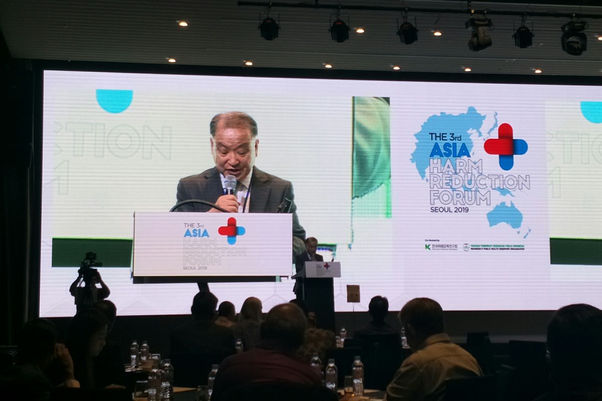 Presiden Korea Harm Reduction Association (KHRA) Okryun Moon saat memberikan sambutan AHRF ke 3 di Seoul, Kamis (29/8/2019)