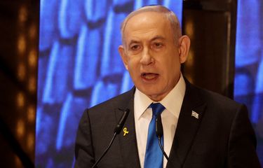 Perdana Menteri Israel Benjamin Netanyahu saat berpidato di upacara Hari Peringatan bagi korban dan tentara Israel yang gugur, di permakaman militer Gunung Herzl di Yerusalem, 13 Mei 2024.