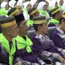 112 Jemaah Calon Haji Palopo Dilepas ke Tanah Suci, JCH Pria Kenakan Songkok Bone