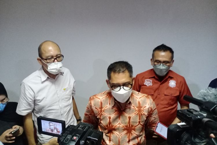 Kepala Satuan Polisi Pamong Praja Kota Surabaya Eddy Christijanto