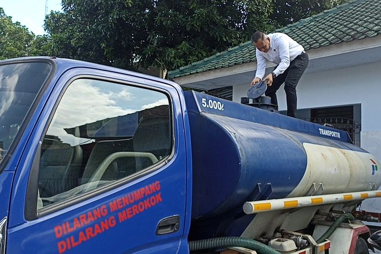 Jumpa pers pelaku penjual BBM Subsidi jenis solar di polresta Mataram