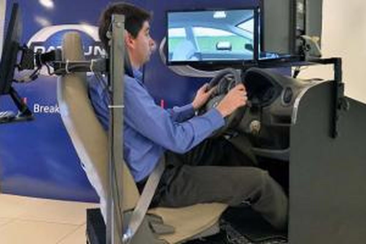 Diler Datsun di Afrika Selatan menyediakan fasilitas simulator mengemudi sebagai pengalaman pertama konsumen sebelum jadi bagian lalu lintas. 