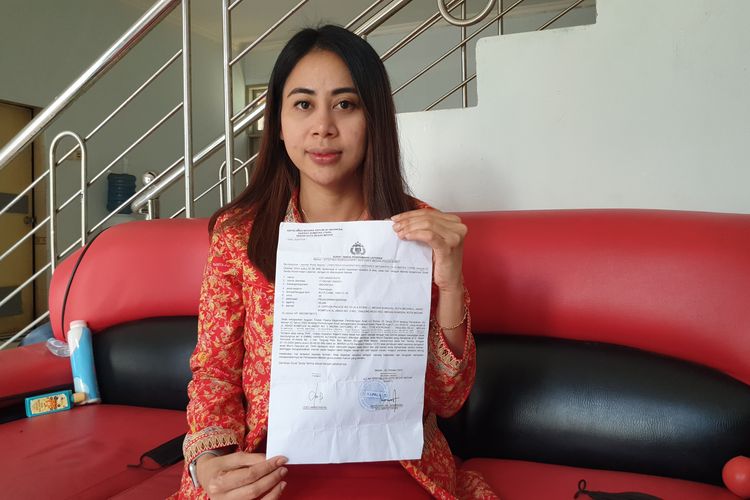 Cici Anastasya (28) saat diwawancarai di kediamannya, di Jalan Ampera, Kota Medan, pada Rabu (9/10/2024).