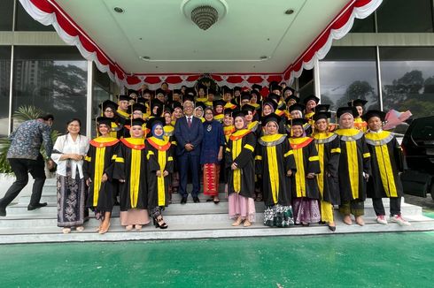 86 Pekerja Migran Indonesia di Malaysia Lulus dari Universitas Terbuka