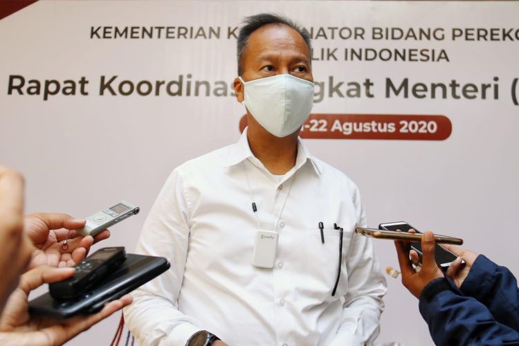 Menteri Perindustrian Agus Gumiwang Kartasasmita menghadiri rapat koordinasi tingkat menteri di Bali, Jumat (21/8/2020).