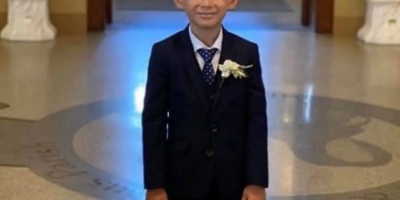 Tragic, 5-year-old boy dies at wedding reception. Page all