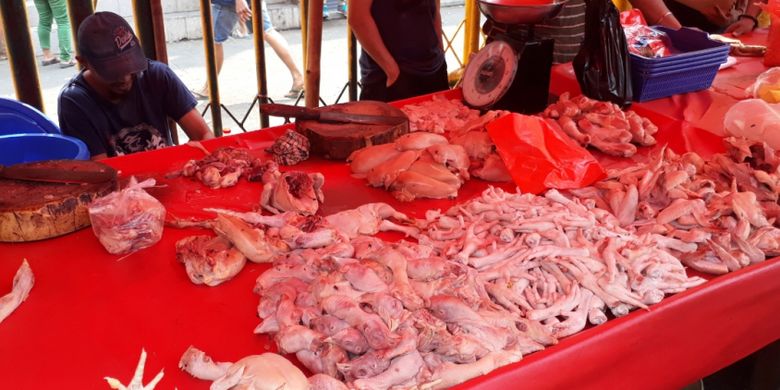 Daging Ayam Mahal Dan Stok Menipis Pedagang Jual Kepala Dan Ceker