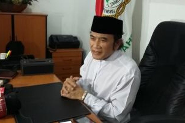 Ketua Forum Silaturahmi Ta'mir Masjid dan Mushala Indonesia (Fahmi Tamami) Rhoma Irama, saat menggelar konferensi pers di Sekretariat Fahmi Tamami, Jakarta Selatan, Senin (20/7/2015).