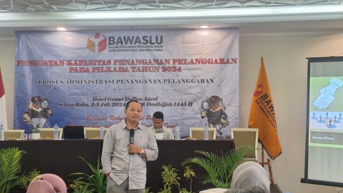 Cegah Kecurangan Pilkada 2024, Bawaslu Jakut Lakukan Pembinaan Panwascam