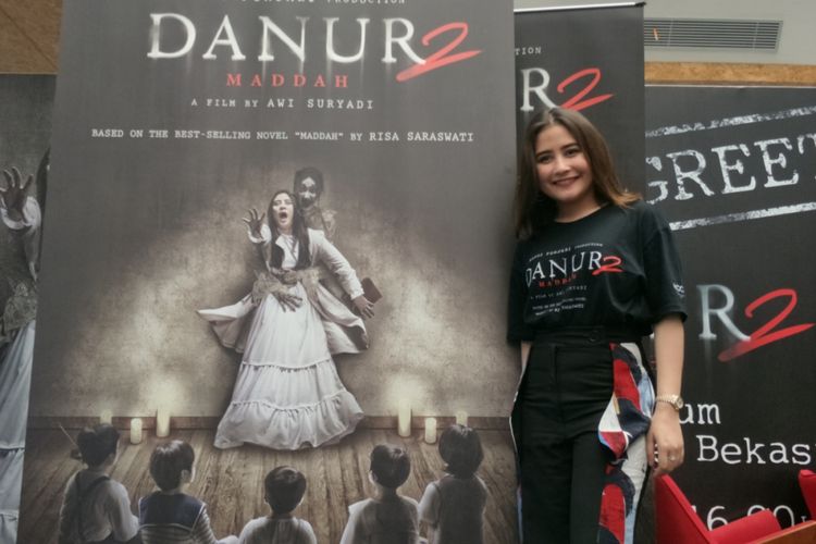 Prilly Latuconsina saat peluncuran video klip soundtrack film Danur 2: Maddah di Lagoon Avenue Bekasi, Jawa Barat, Jumat (30/3/2018).