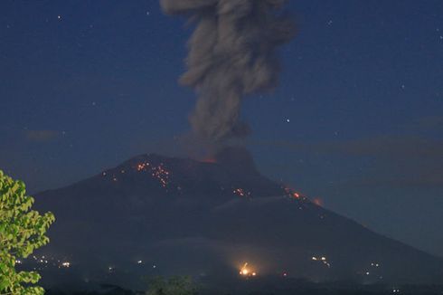 Gunung Agung Erupsi, Bandara Ngurah Rai Beroperasi Normal