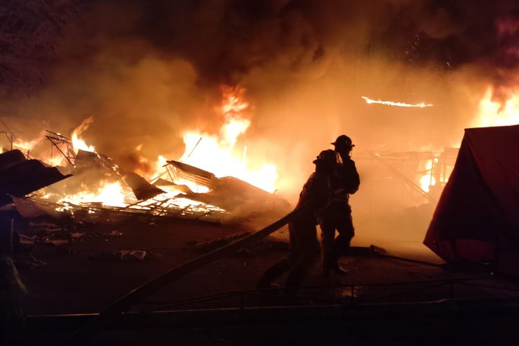 Pasar Bintara Bekasi Terbakar, Area PKL Terdampak