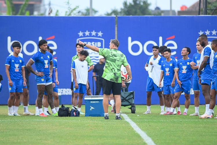 Persib Latihan Perdana, Hanya 21 Pemain Tanpa Notsuda dan Personel Timnas