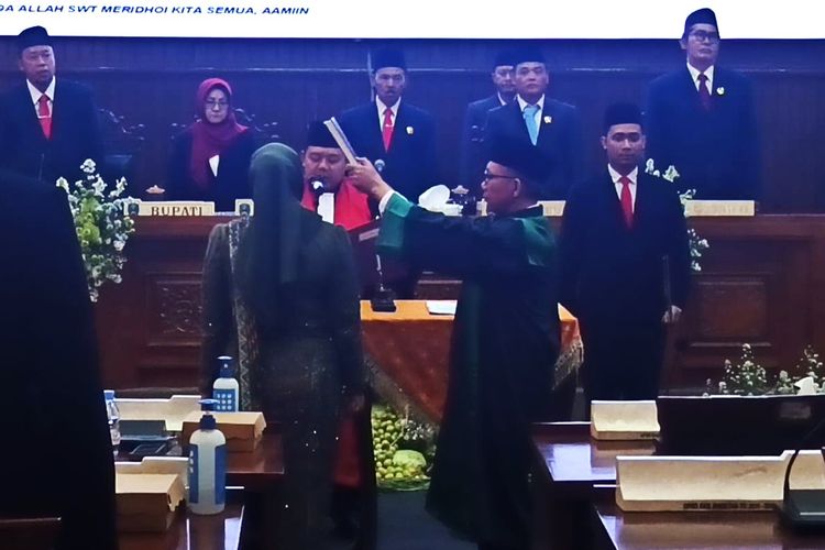 Riyin Nur Asiyah Dilantik jadi Ketua DPRD Magetan, Gantikan Ratno yang Diberhentikan Sementara