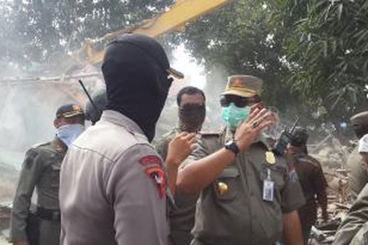 Penggusuran di Jalan Cikunir, Taman Sari, Jakarta Barat, Rabu (27/5/2015).