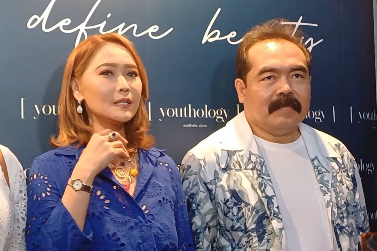 Inul Daratista Bagikan 1.500 Paket Sembako di Pasuruan Jelang Lebaran
