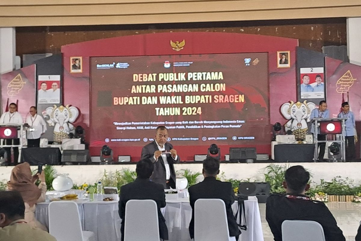 Debat Pilkada Sragen, Kedua Paslon Beda Pendapat soal Birokrasi