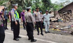 Jasa Raharja Jamin Seluruh Korban Kecelakaan antara Truk dan Angkutan Pedesaan di Purworejo